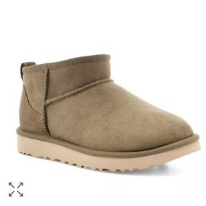 UGG Ultra mini in Green